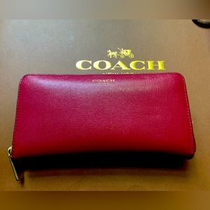 Coach Accordion Wallet - Saffiano Leather - Pink